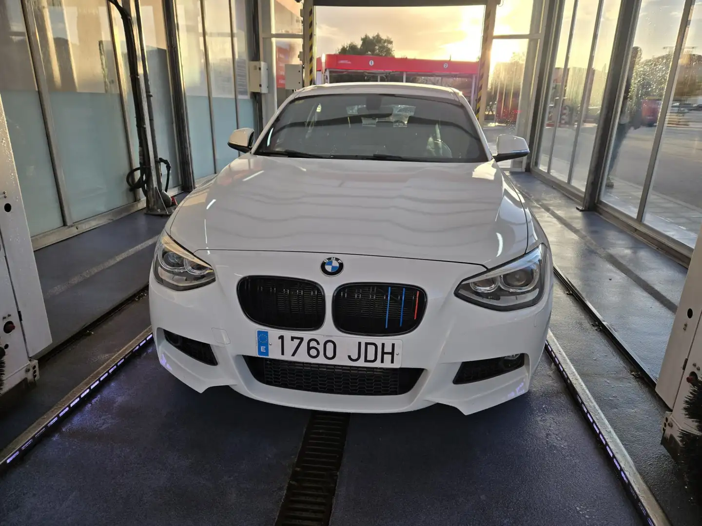 BMW 116 116dA Essential Plus Edition - 1