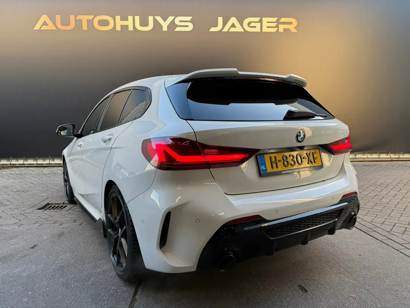 BMW 118 1-serie 118i High Executive Edition|Pano|Acc|H&K|L Weiß - 2