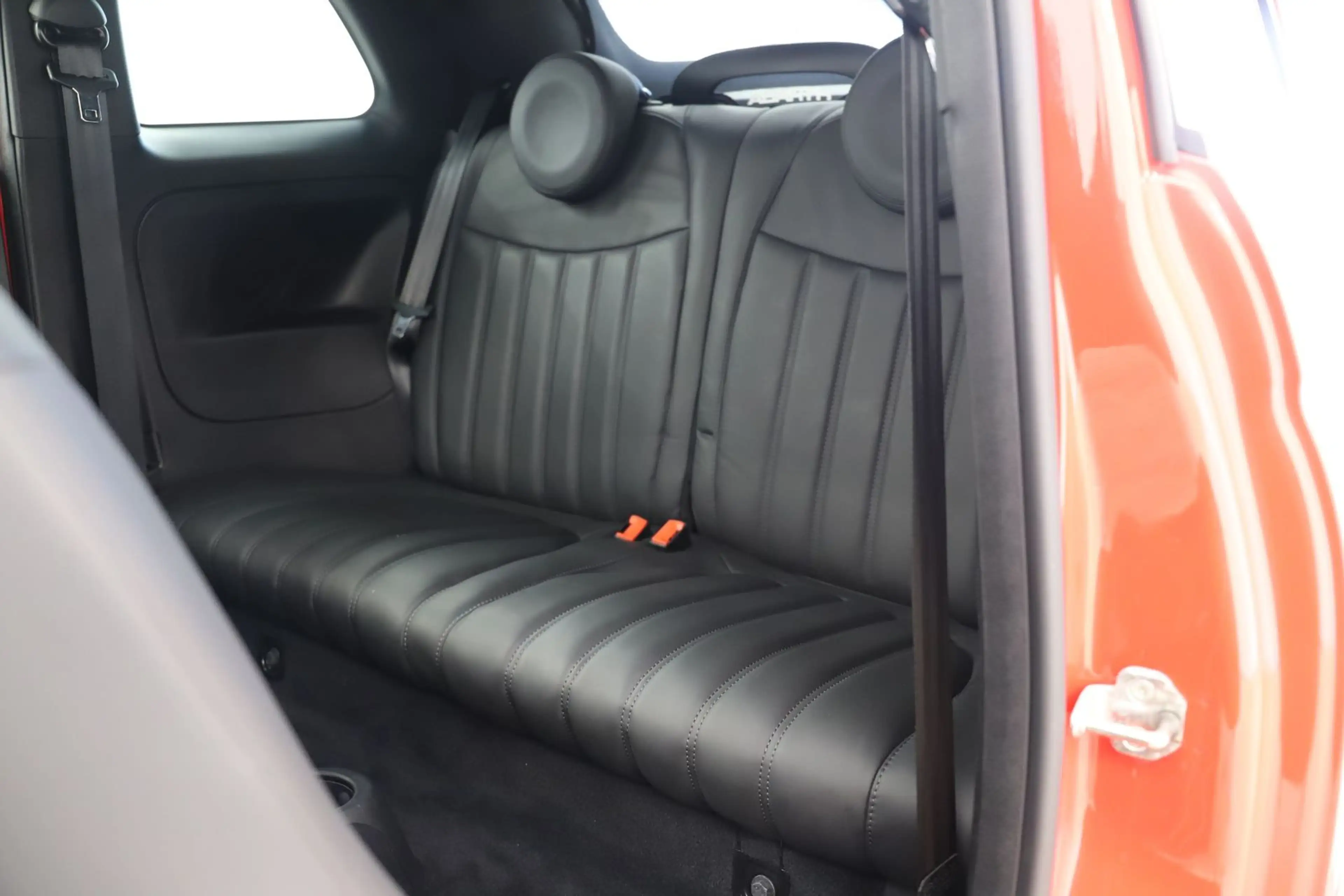 Abarth 595C 1.4T-Jet 165PS Cabrio Turismo Leder 1.Hand — photo 15