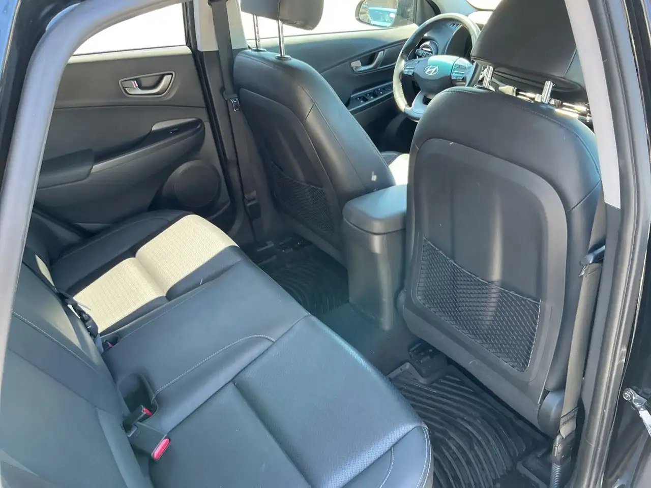 Hyundai KONA снимка Hyundai KONA