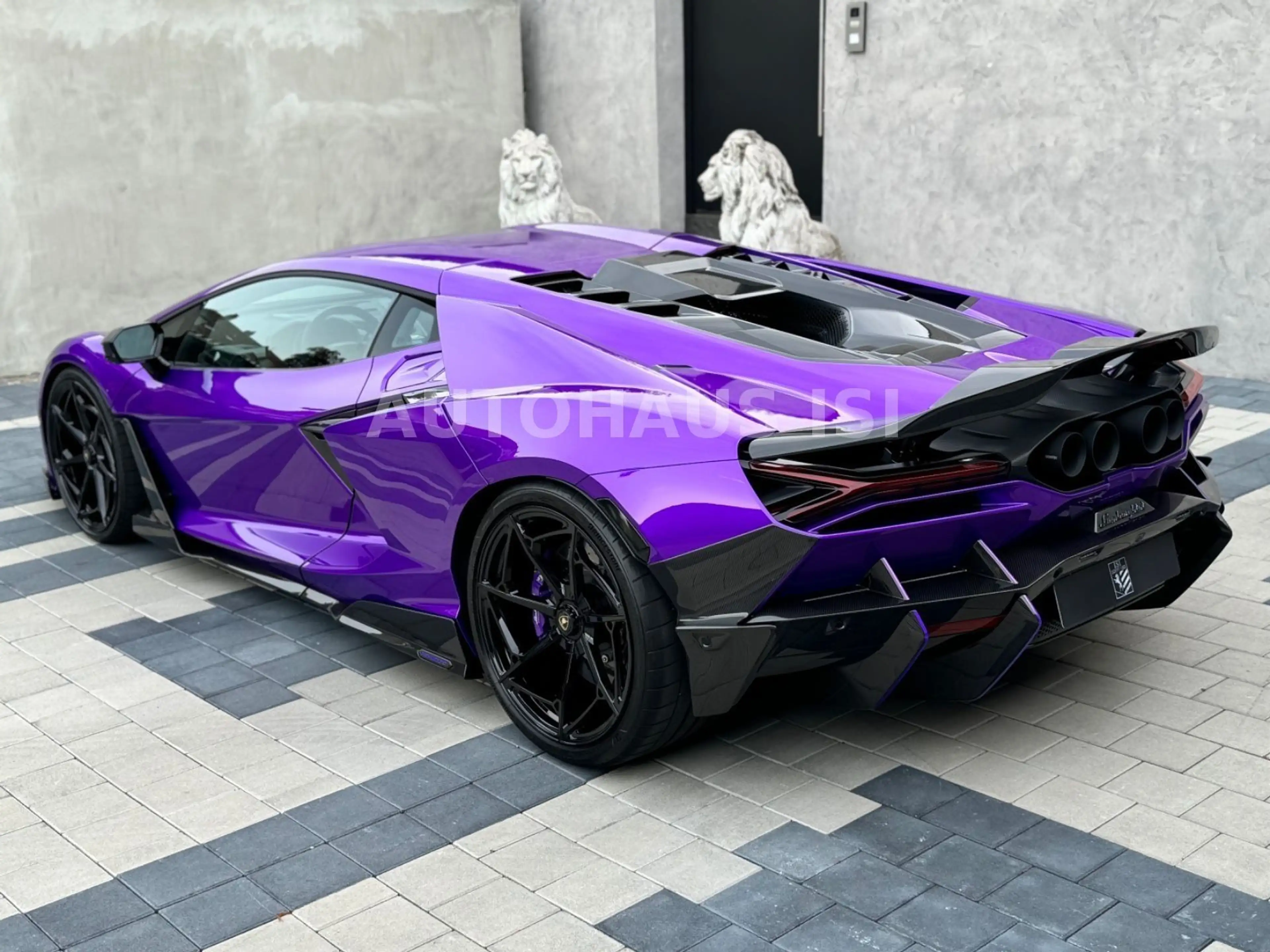 Lamborghini Revuelto by NOVITEC, FULL CARBON, AD-PERSONAM — photo 7