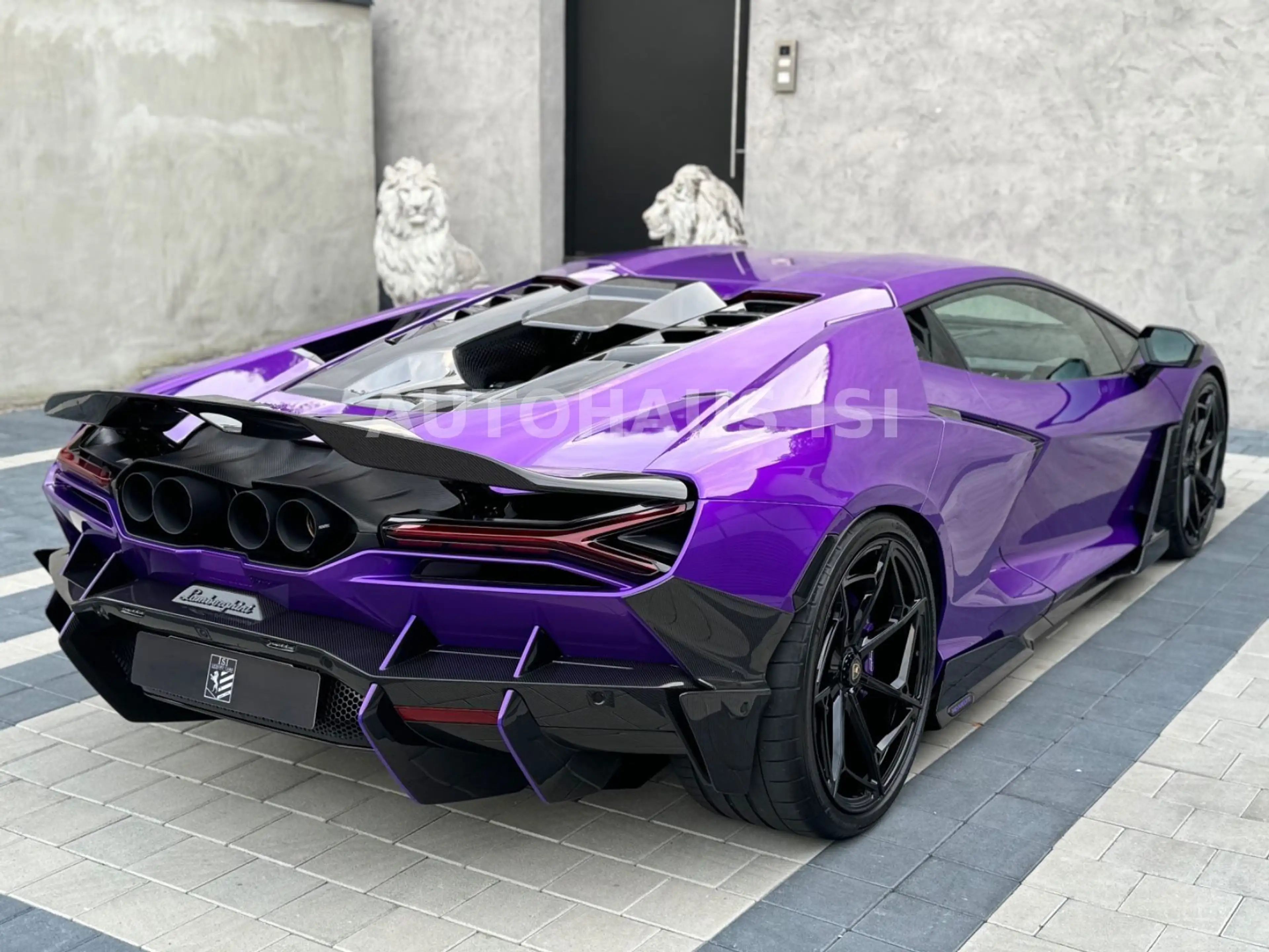 Lamborghini Revuelto by NOVITEC, FULL CARBON, AD-PERSONAM — photo 10
