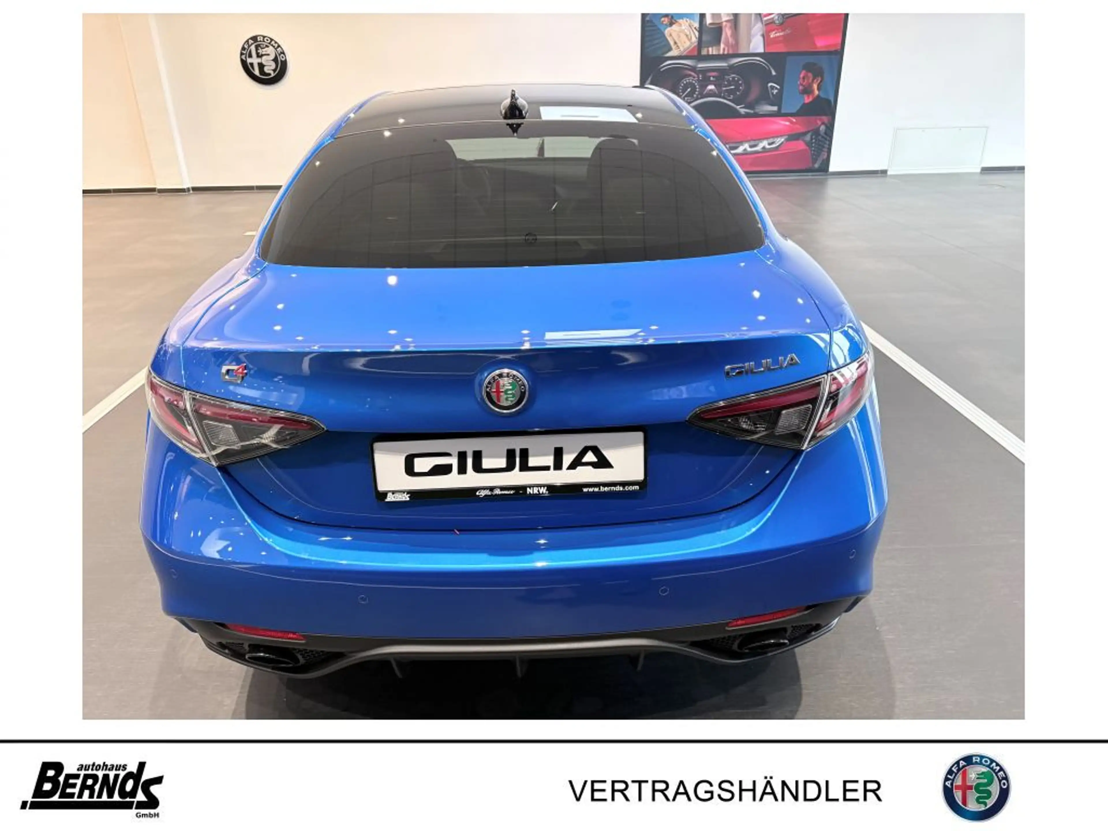 Alfa Romeo Giulia 2.2D AT8-Q4 Veloce TECHNOLOGIE PREMUM SCHIEBEDACH — photo 9