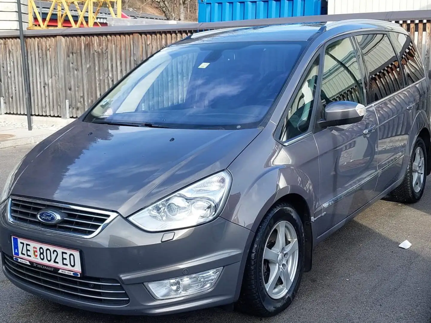 Ford Galaxy Galaxy Titanium 2,0 TDCi DPF Aut. Titanium Šedá - 2