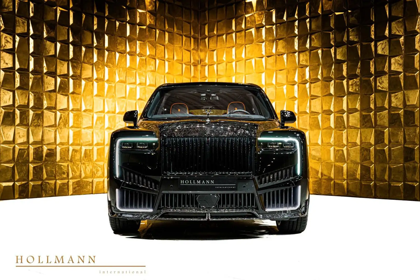 Rolls-Royce Cullinan SERIES II +BLACK BADGE+MANSORY+ Schwarz - 2