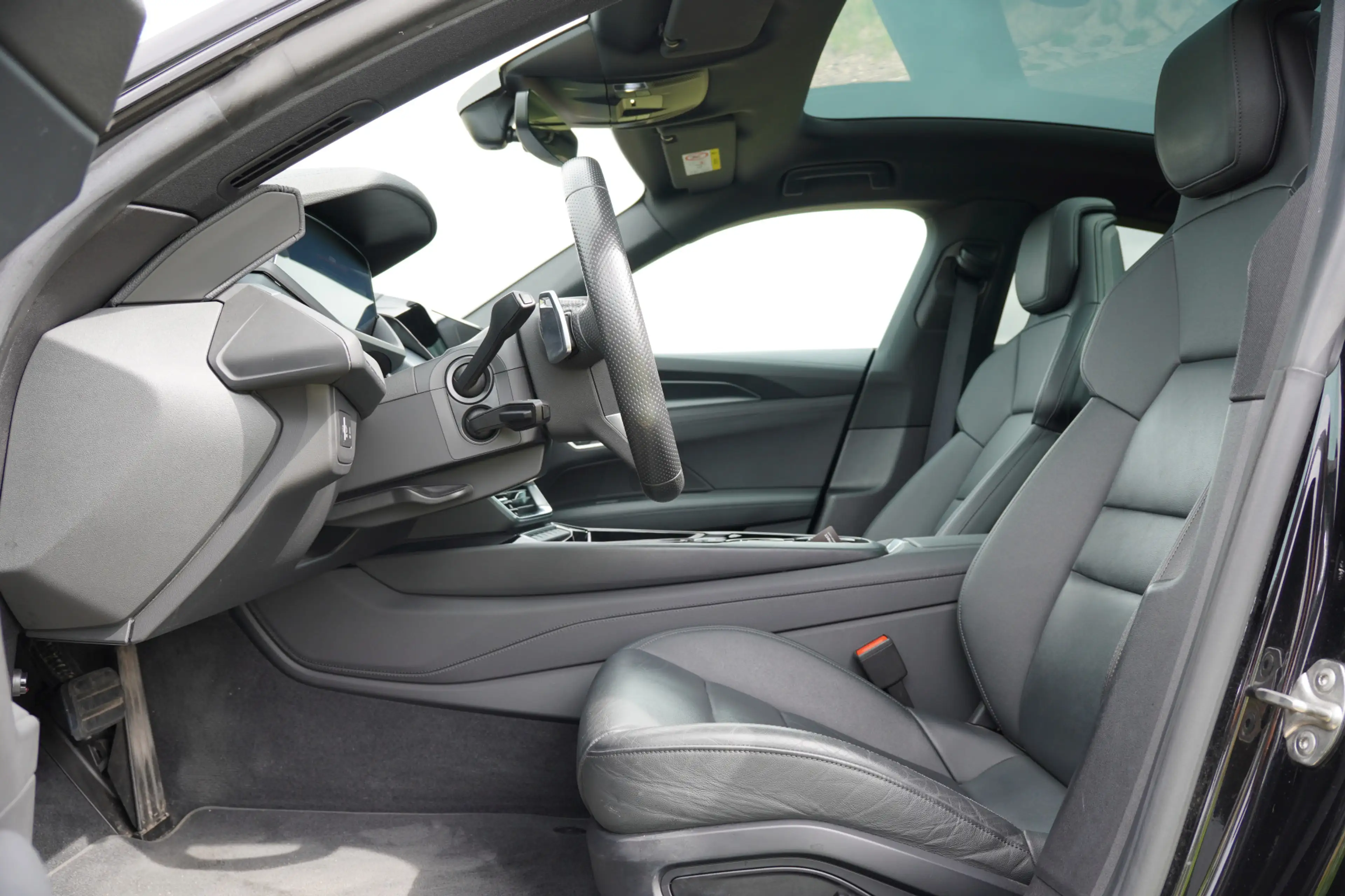 Audi e-tron GT GT 93 kWh / BTW / Pano / Luchtvering / Camera / — photo 2