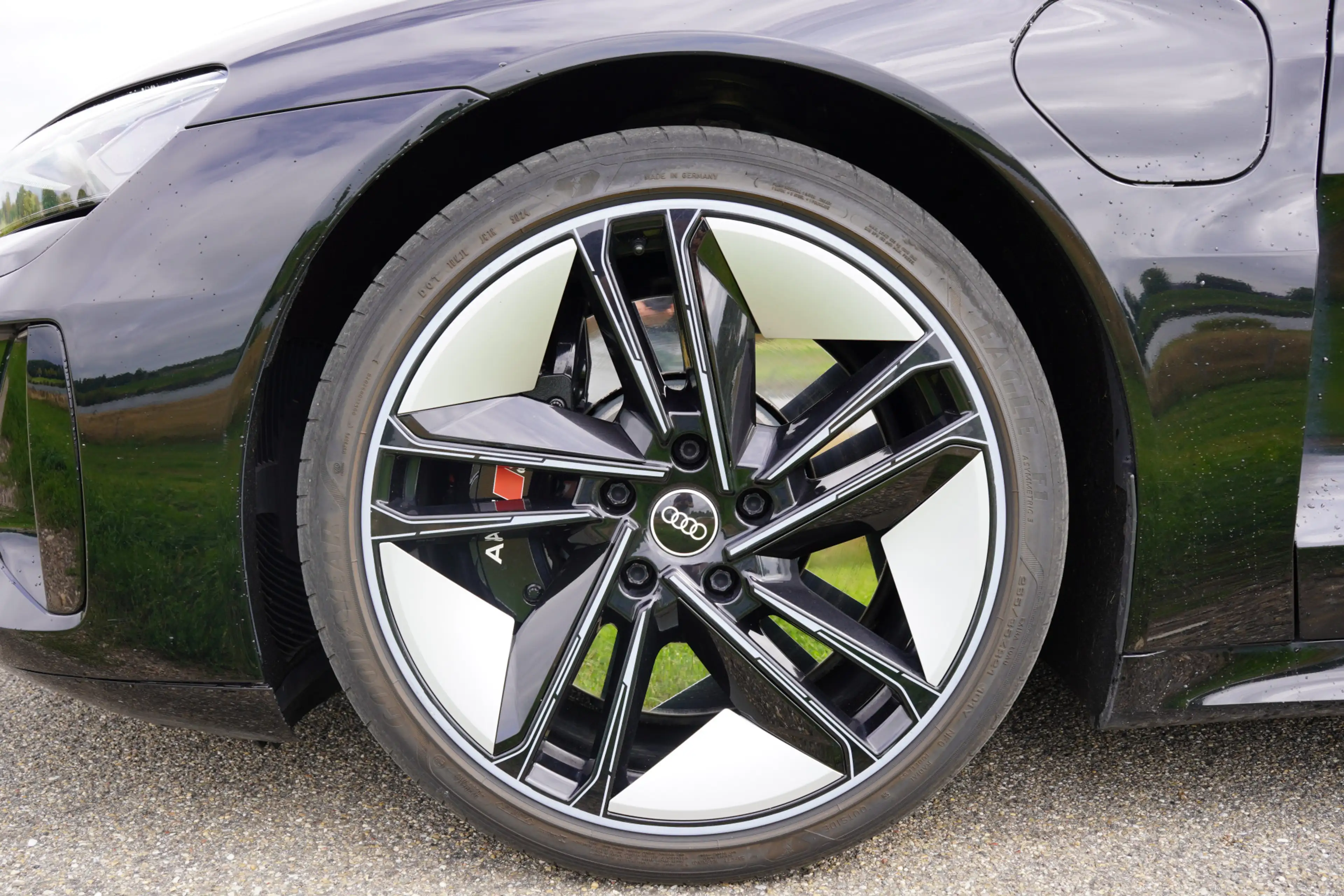 Audi e-tron GT GT 93 kWh / BTW / Pano / Luchtvering / Camera / — photo 14