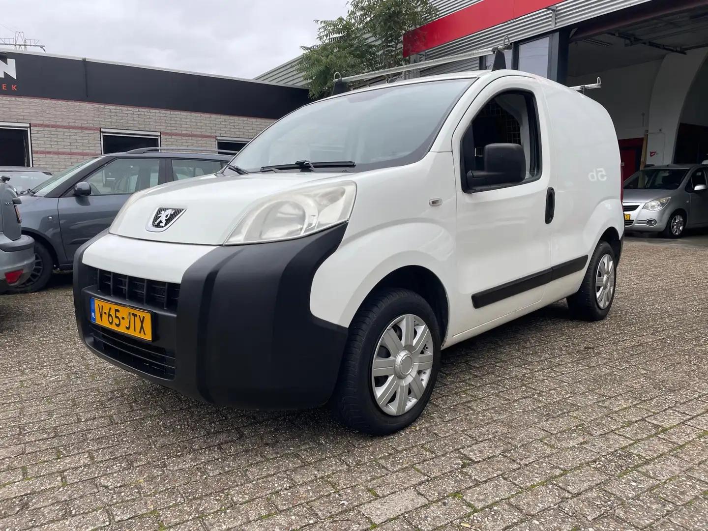 Peugeot Bipper 1.4 XR 107000 km nette auto Wit - 2