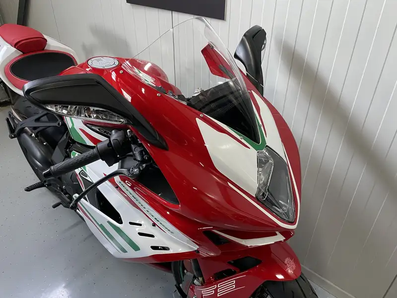 MV Agusta F3 - foto 8