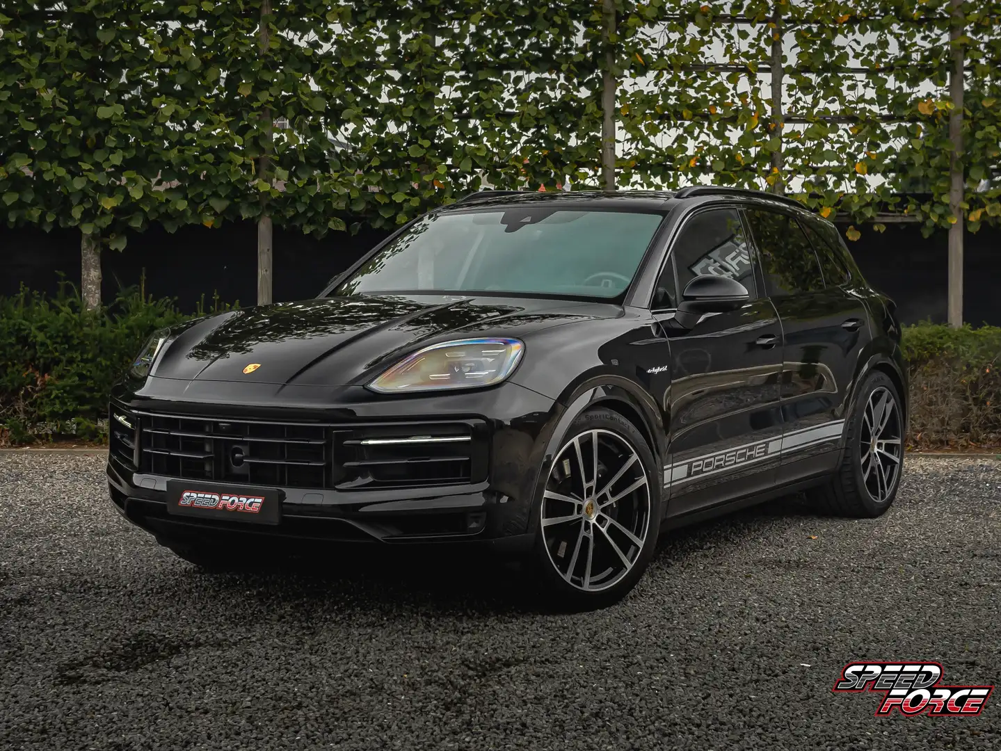 Porsche Cayenne E-Hybrid | 22" | Trekhaak | Pano | BOSE | 360° Negro - 1