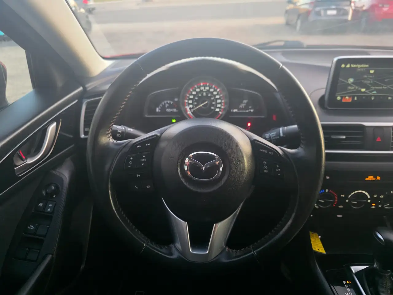 Mazda 3 снимка Mazda 3