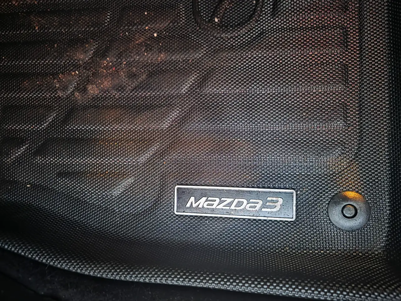 Mazda 3 снимка Mazda 3