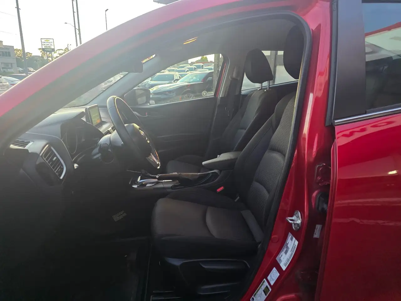 Mazda 3 снимка Mazda 3