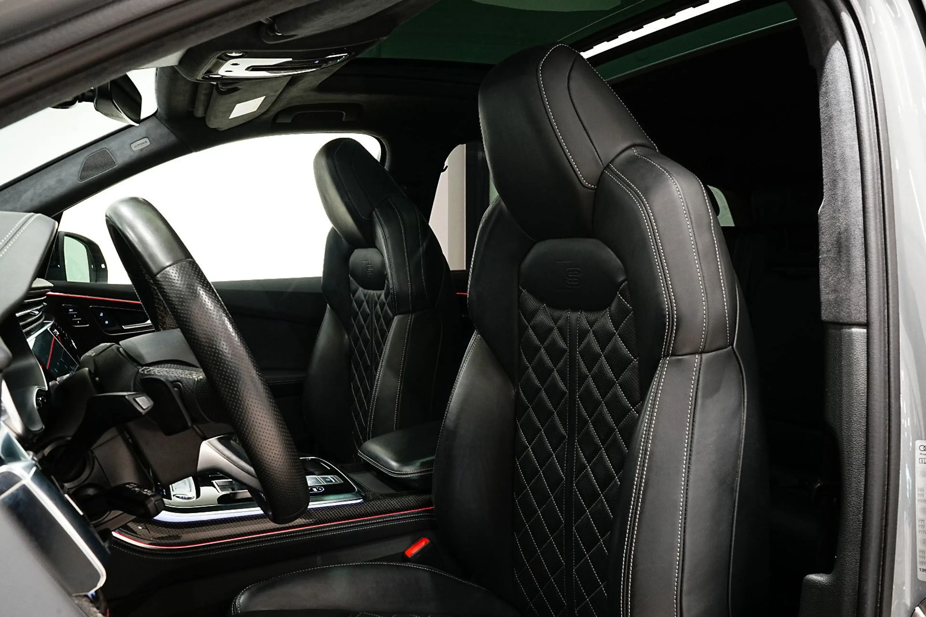 Audi Q7 50|COMPETITION+|S-LINE|RS/7-SITZ|CARBON|SOFT| — photo 4