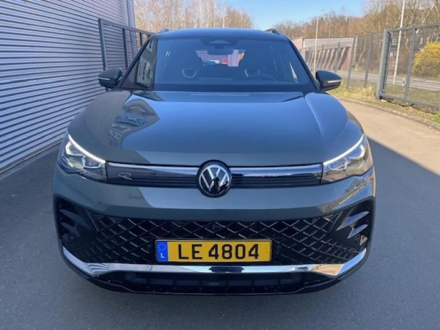 Volkswagen Tiguan R-Line Vert - 2