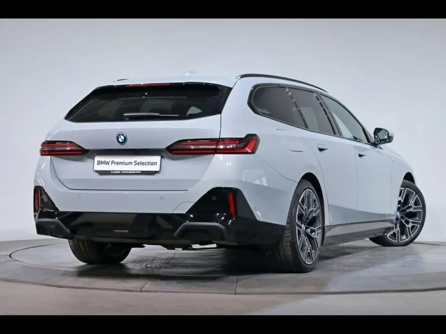 BMW 530 e Touring Kit M Sport Gris - 2
