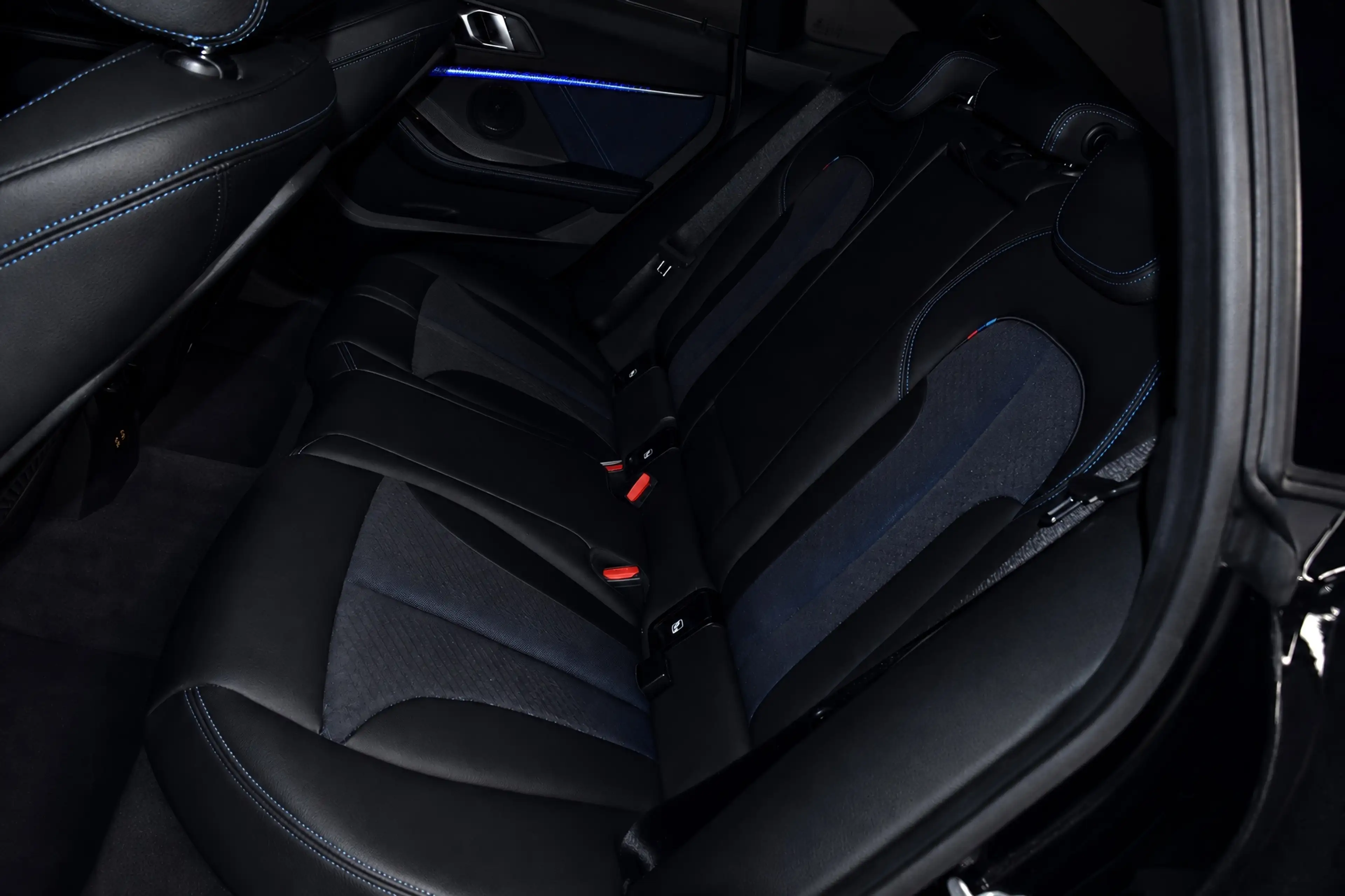 BMW 218 2-serie Gran Coupé 218i 141pk Automaat M-Sport Org — photo 14