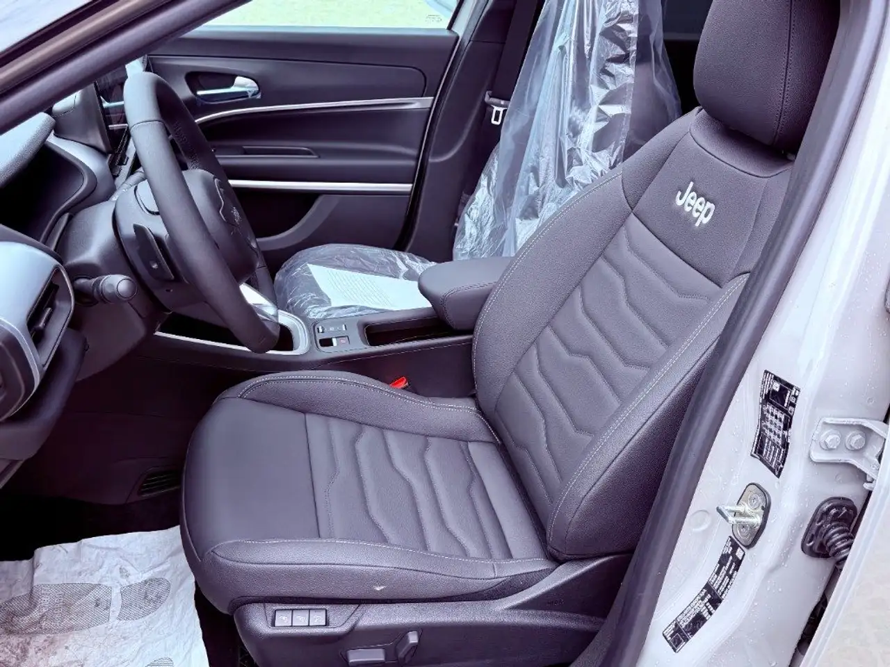 Jeep Avenger 2026 — фото 11