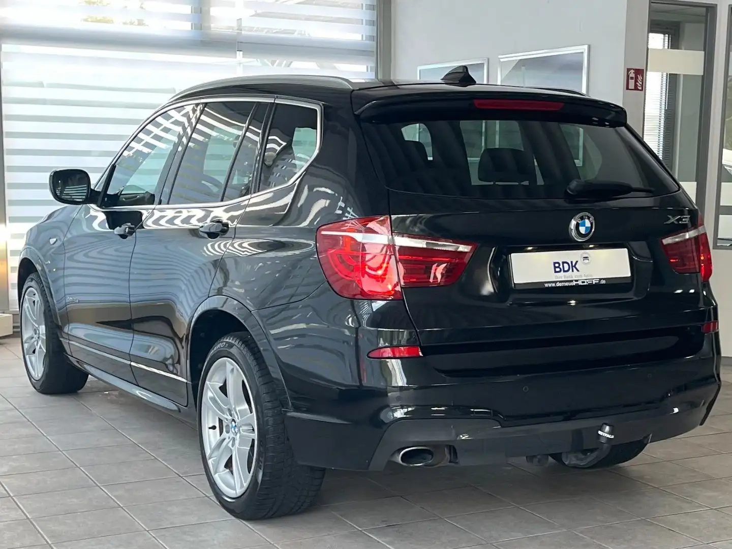 BMW X3 xD20d M Sport PANO HUD KAMERA AHK HiFi Noir - 2