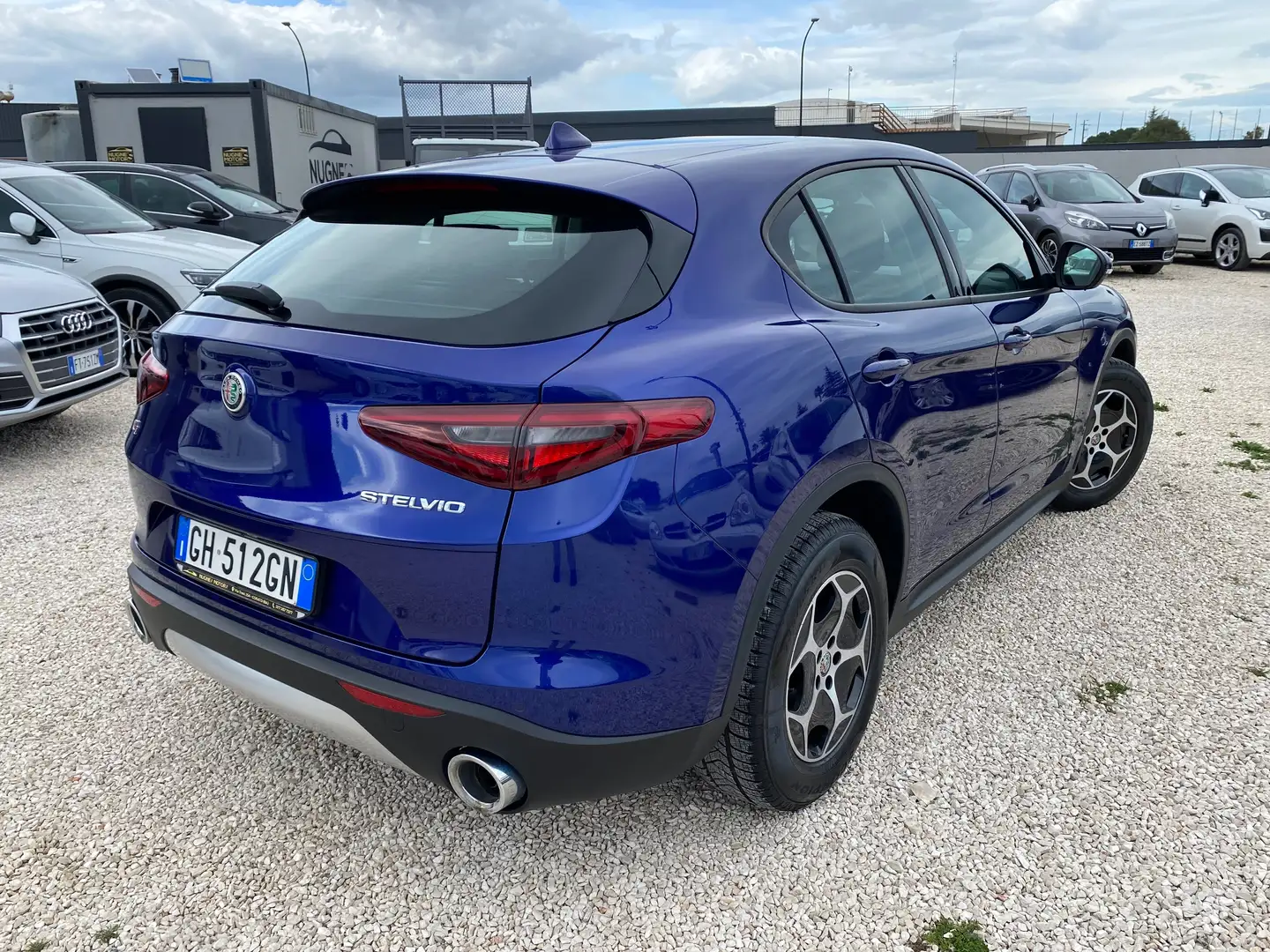 Alfa Romeo Stelvio Stelvio 2.2 t Business Q4 190cv auto Blu/Azzurro - 2