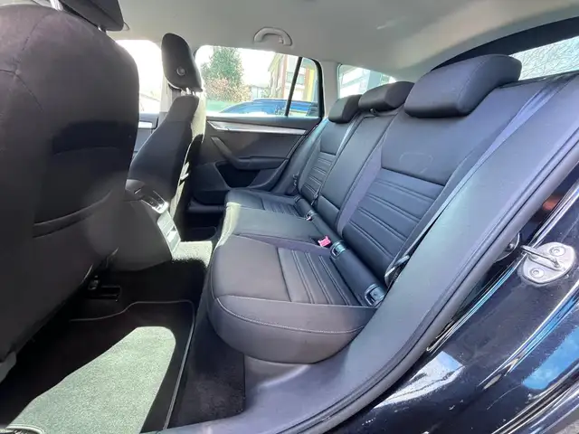 Skoda Octavia view 7