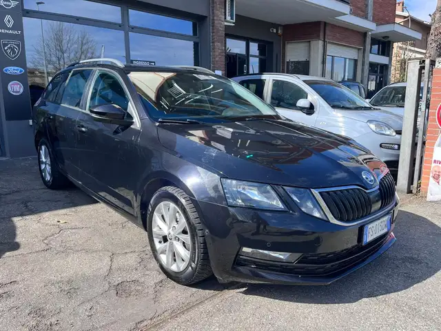 Skoda Octavia view 10