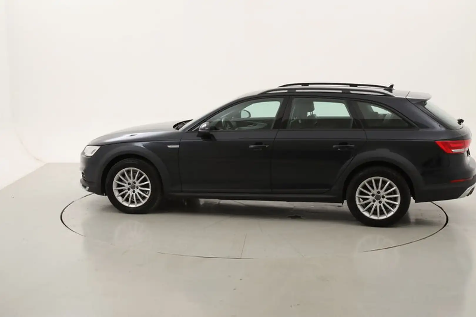 Audi A4 allroad Business Quattro S tronic 2.0 Diesel 163CV Blau - 2