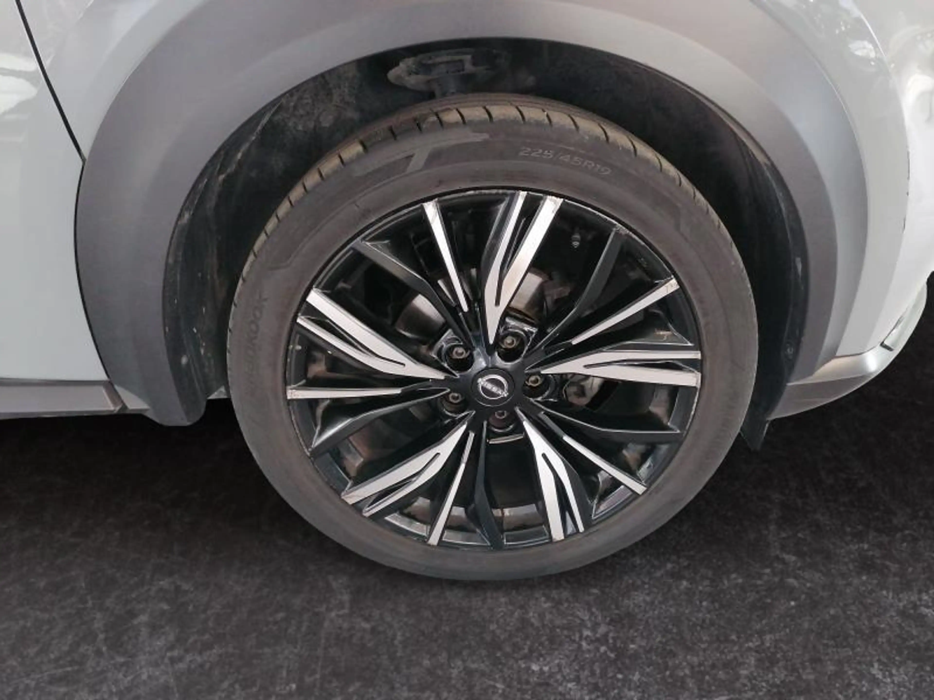 Nissan Juke 1.0L DIG-T 114 MT MY23 N-DESIGN ENIGMA BLACK 115 H — photo 9