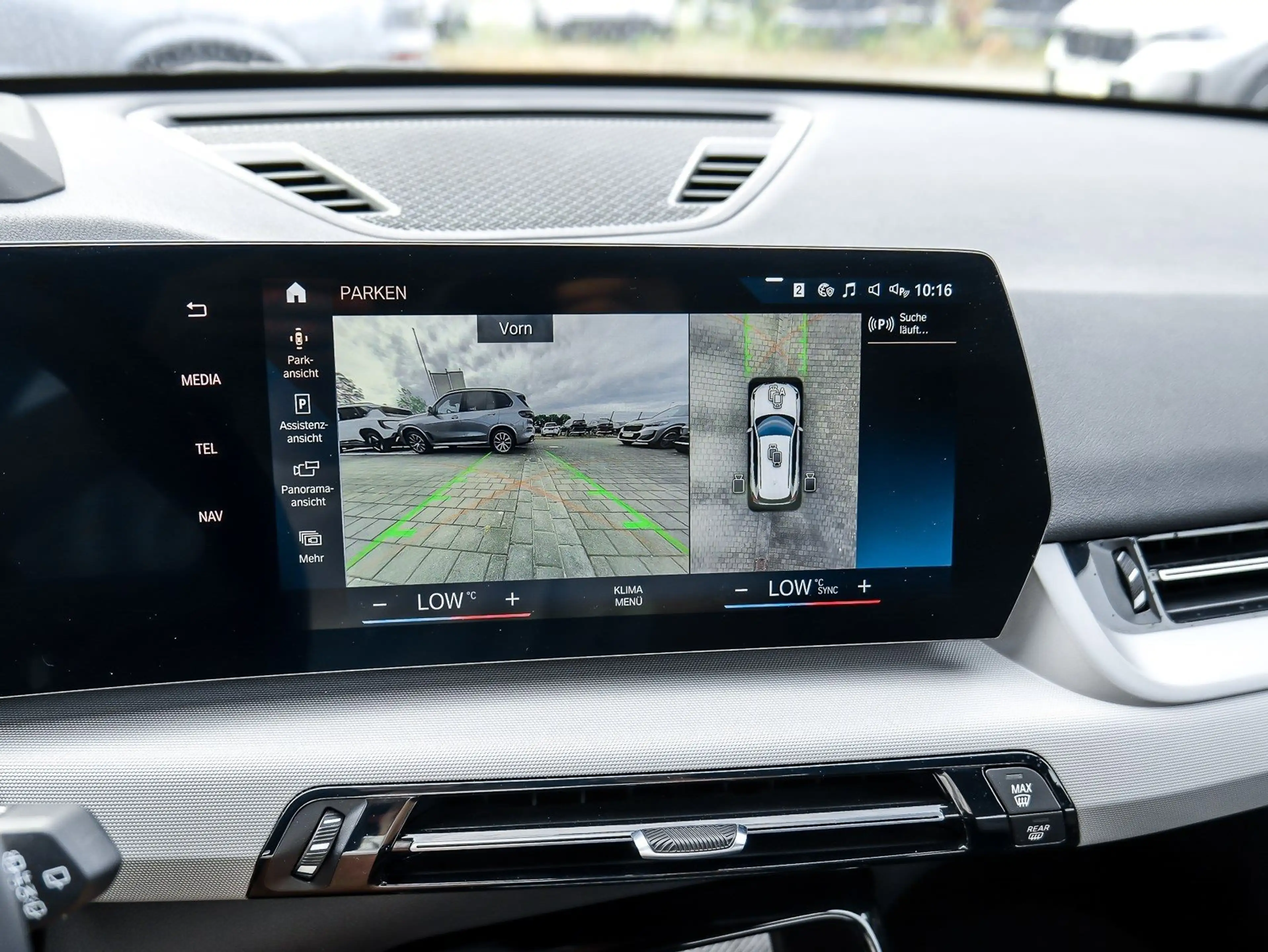 BMW iX1 xDrive30 HUD RFK NAVI Standh. LED PDC V+H — photo 14
