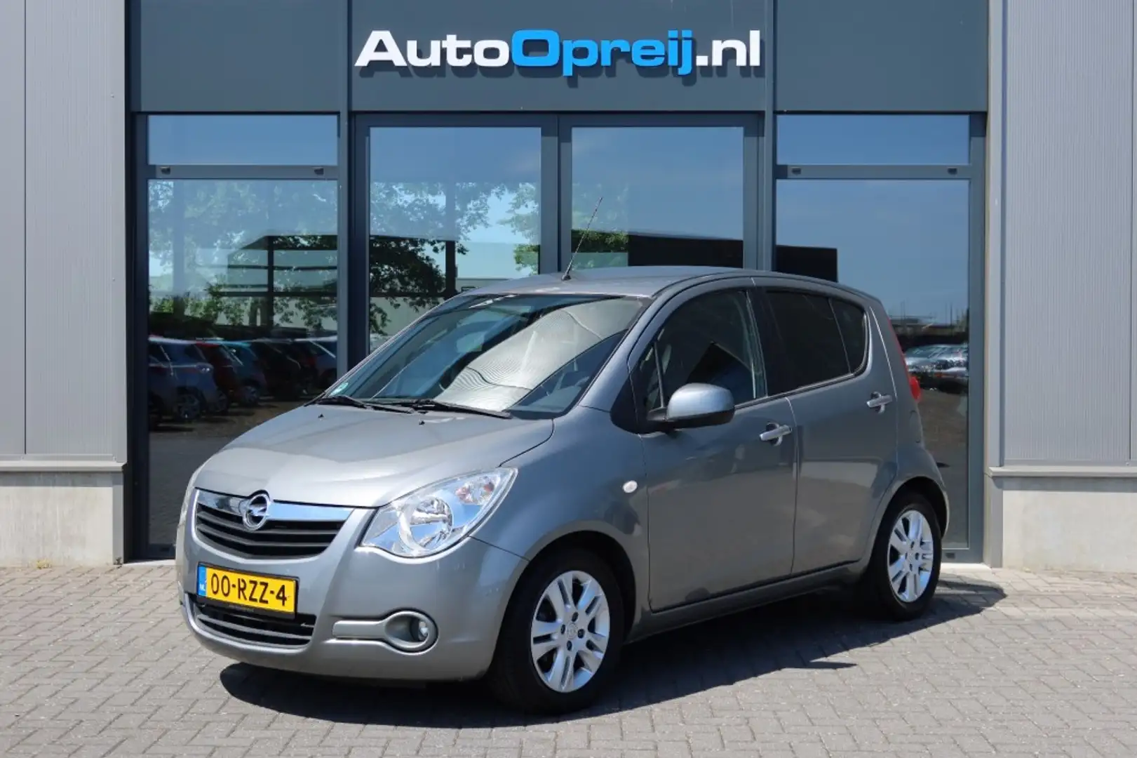 Opel Agila 1.0 Edition Airco, Trekhaak, PDC achter, 66.000km Gris - 1