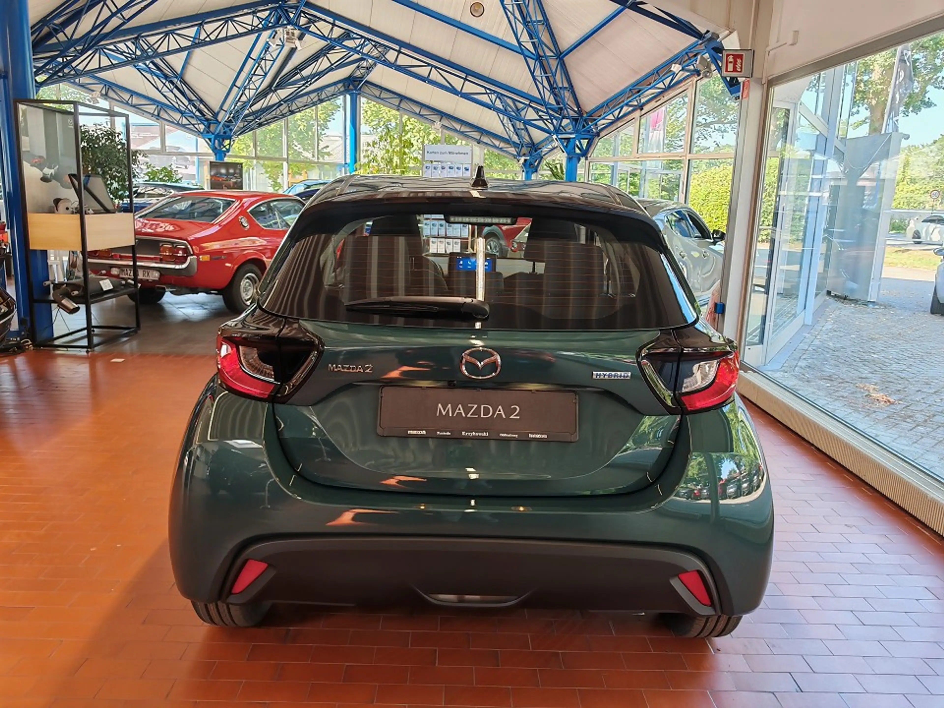 Mazda 2 Hybrid 1.5L Hybrid VVT-i 116 — photo 8