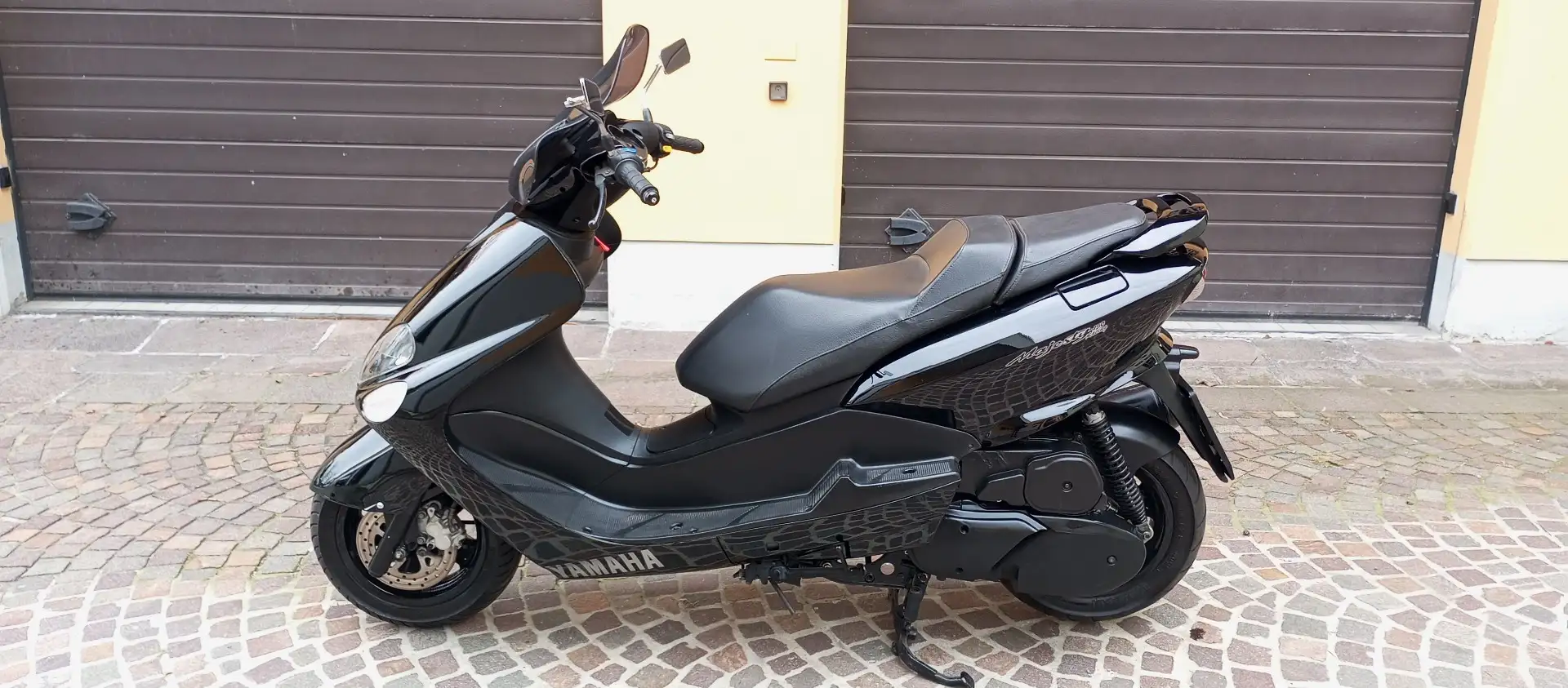 Yamaha Majesty 150 Nero - 1