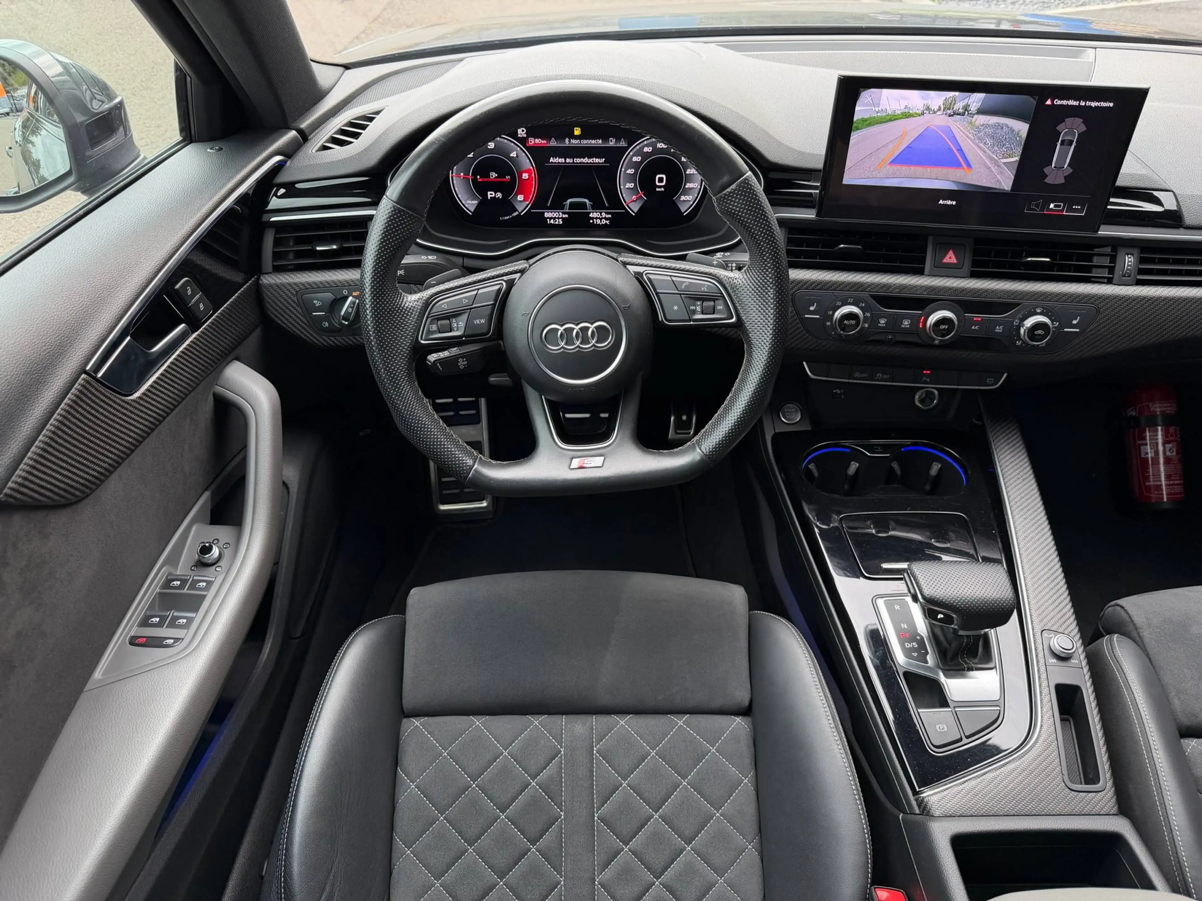 Audi A4 35 TDi S-Line-AUTO. FULL OPTIONS - Black Pack/Carbone/Pano/Matrix/Cockpit — photo 12