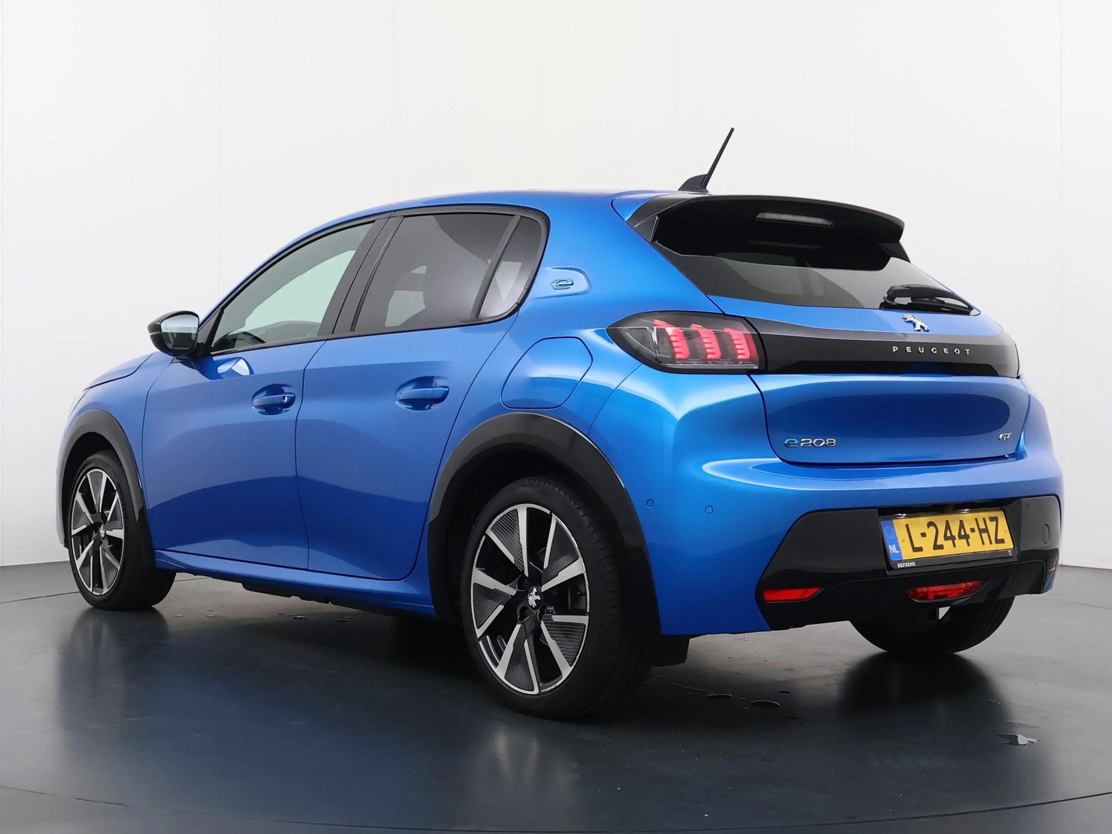 Peugeot e-208 GT Pack 50 kWh 136pk | Accu 91% | Navigatie | Came — photo 6