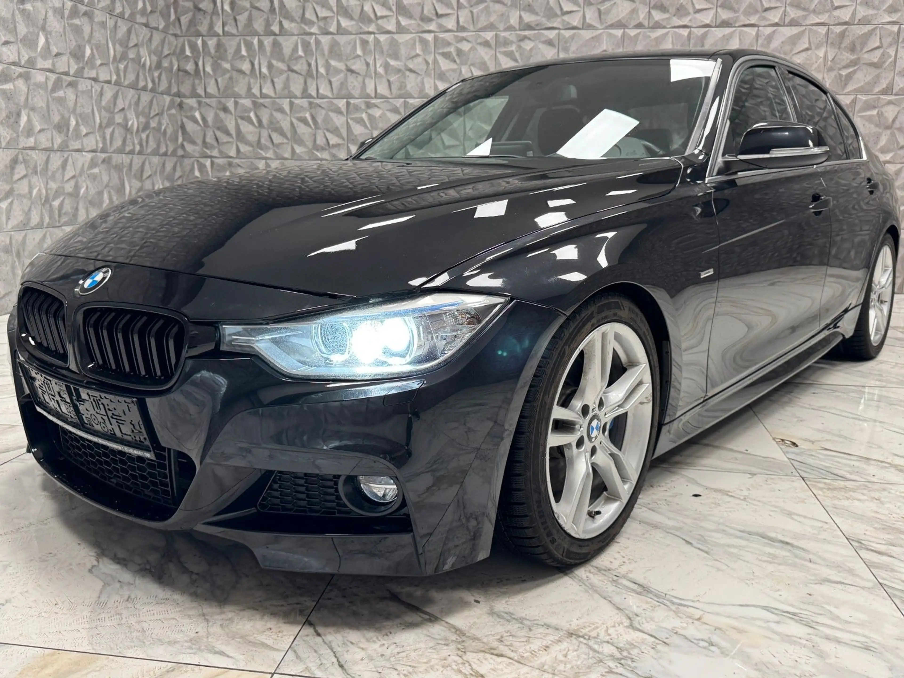 BMW 335 i M-Paket Akrapovic — photo 3