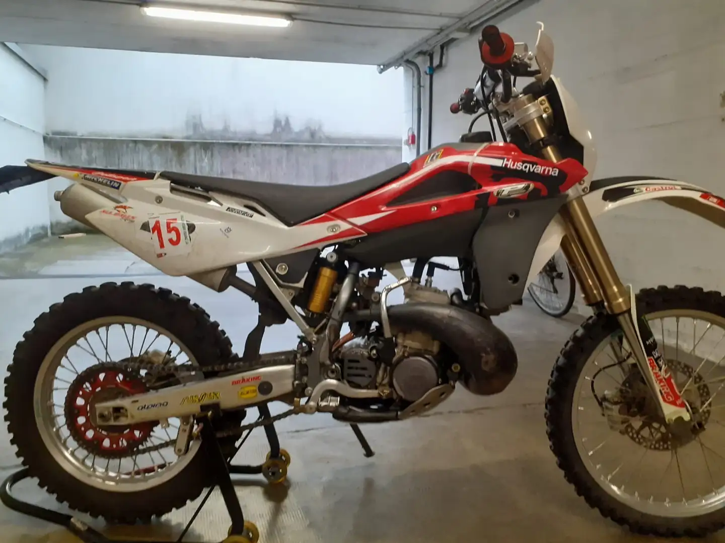 Husqvarna WR 250 - 2