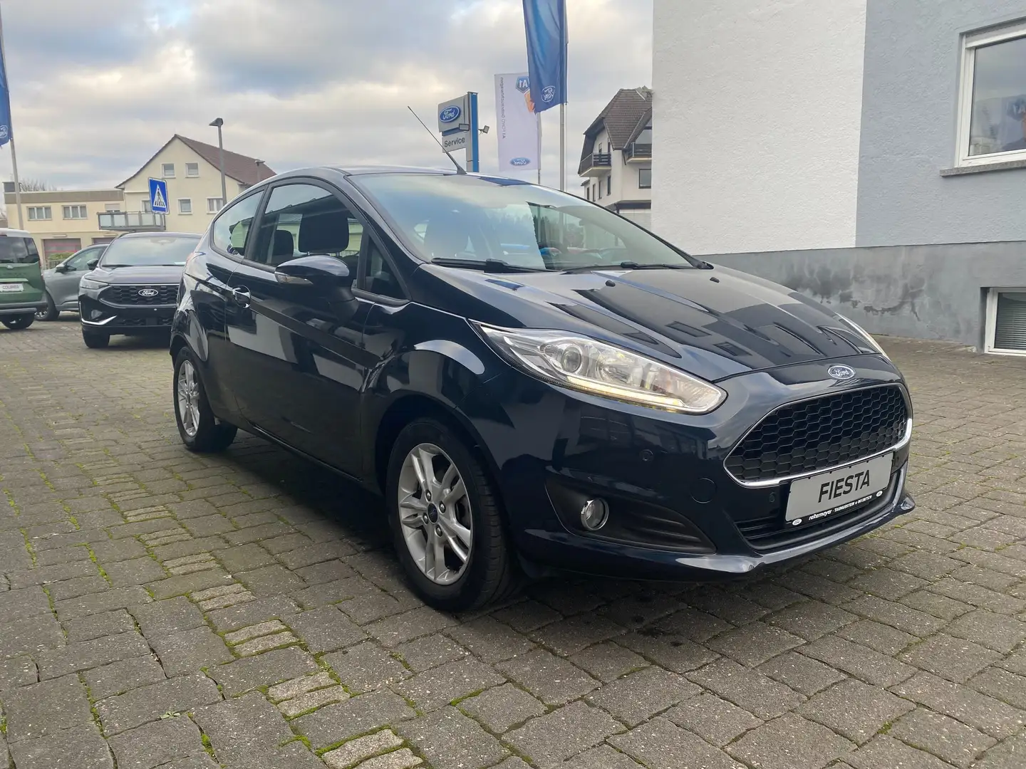 Ford Fiesta Celebration Top Zustand, Zahnriemen neu Bleu - 1