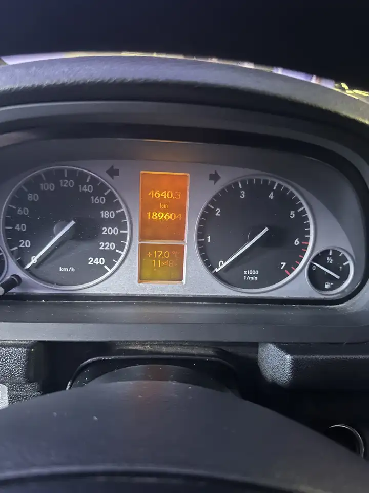 Mercedes-Benz B 170