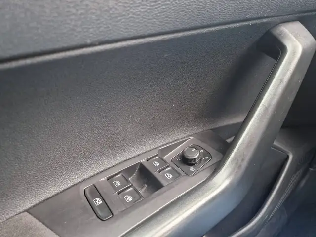Volkswagen Taigo view 12