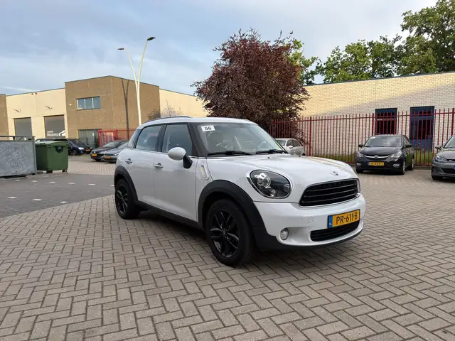 MINI One Countryman 1.6 | Airco | Dealer onderhouden | Wit