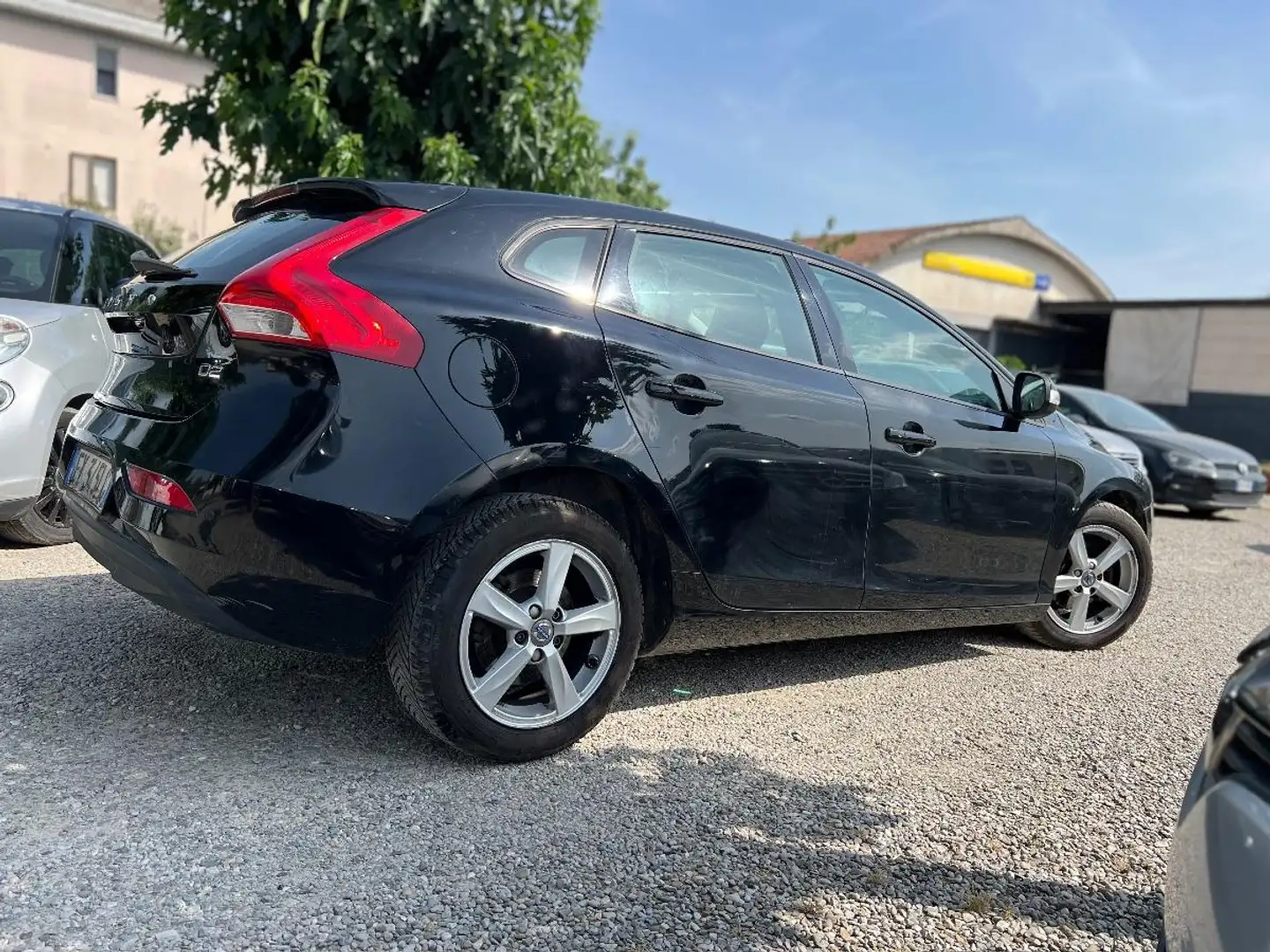 Volvo V40 1.6 d2 Business Edition Nero - 2