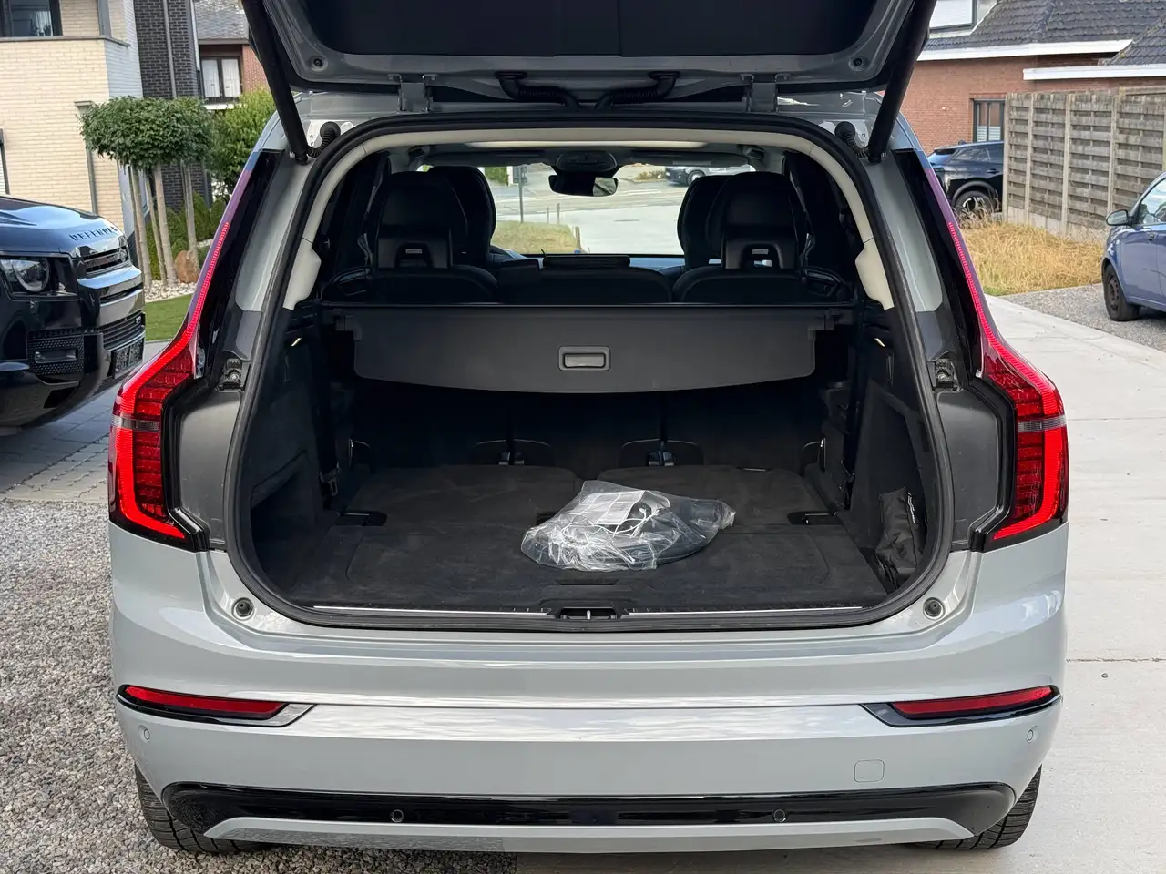 Volvo XC90 T8 DARK Inscription 7pl. *HUD*Pano*360*SeatCool*H&K*, миниатюра 10