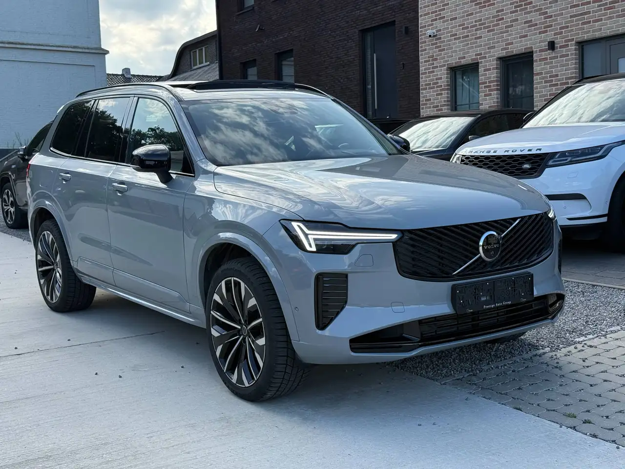 Volvo XC90 T8 DARK Inscription 7pl. *HUD*Pano*360*SeatCool*H&K*, миниатюра 7