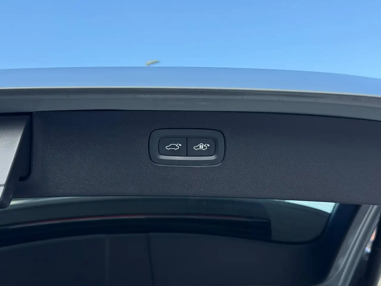 Volvo XC90 T8 DARK Inscription 7pl. *HUD*Pano*360*SeatCool*H&K*, миниатюра 13