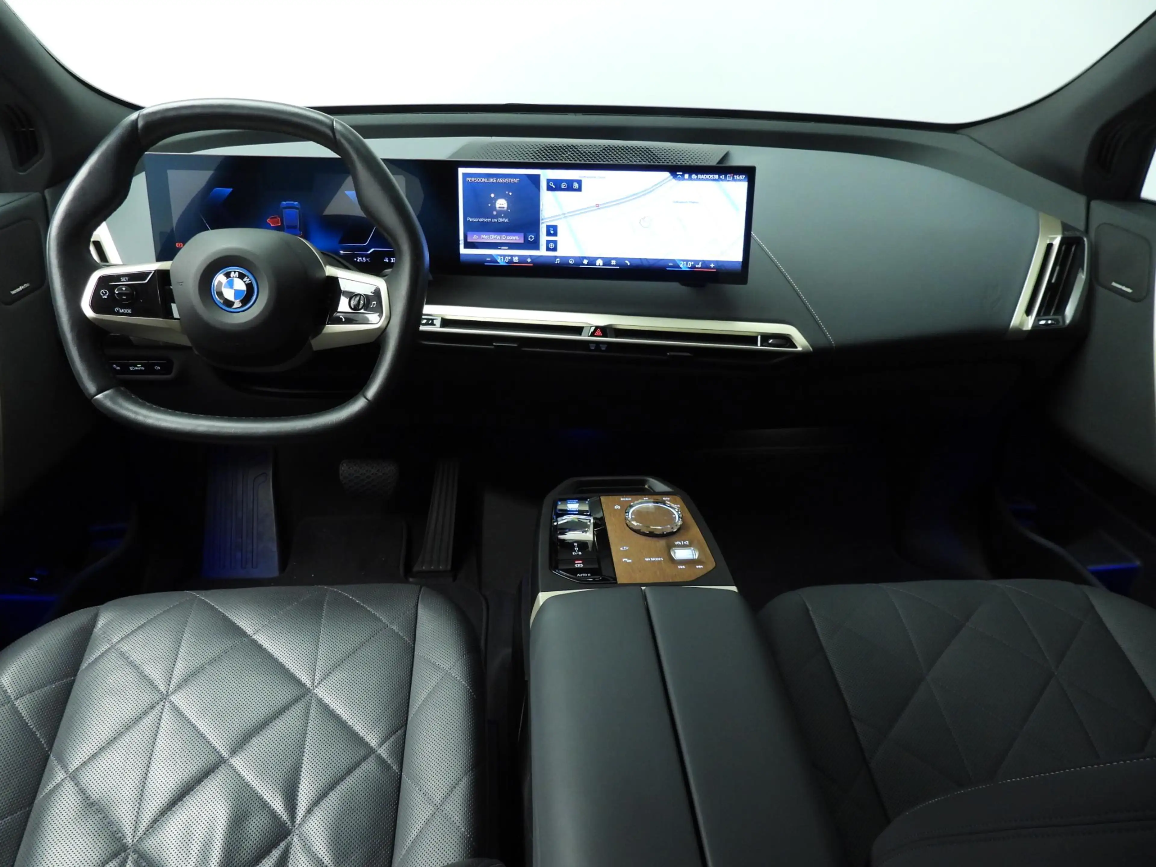 BMW iX xDrive40 | Sportpakket | Laserlicht | Navigatie | — photo 10