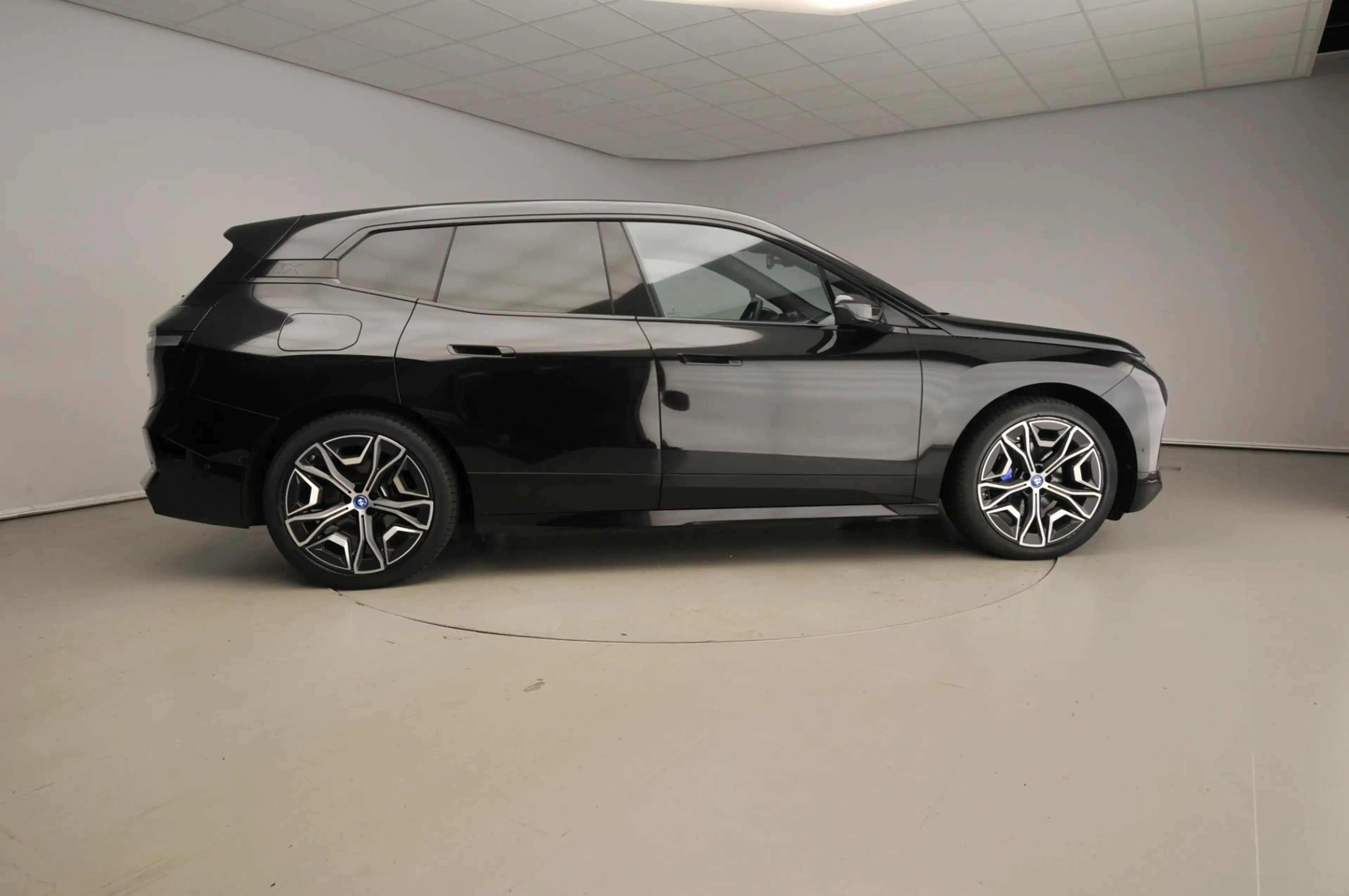 BMW iX xDrive40 | Sportpakket | Laserlicht | Navigatie | — photo 4