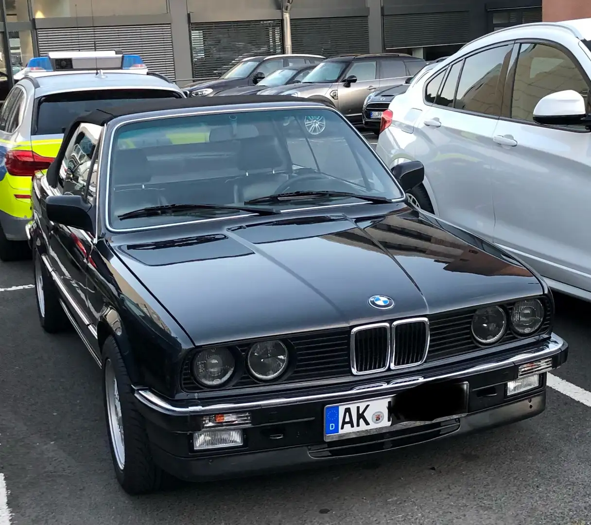 BMW 320 320 Cabrio VFL Schwarz - 1