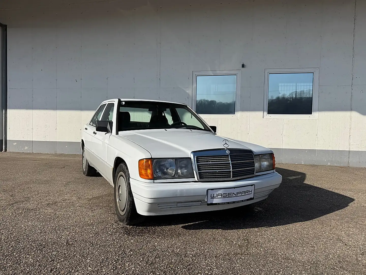 Mercedes-Benz 190 D W201 2.0 Diesel OM601 Weiß - 2