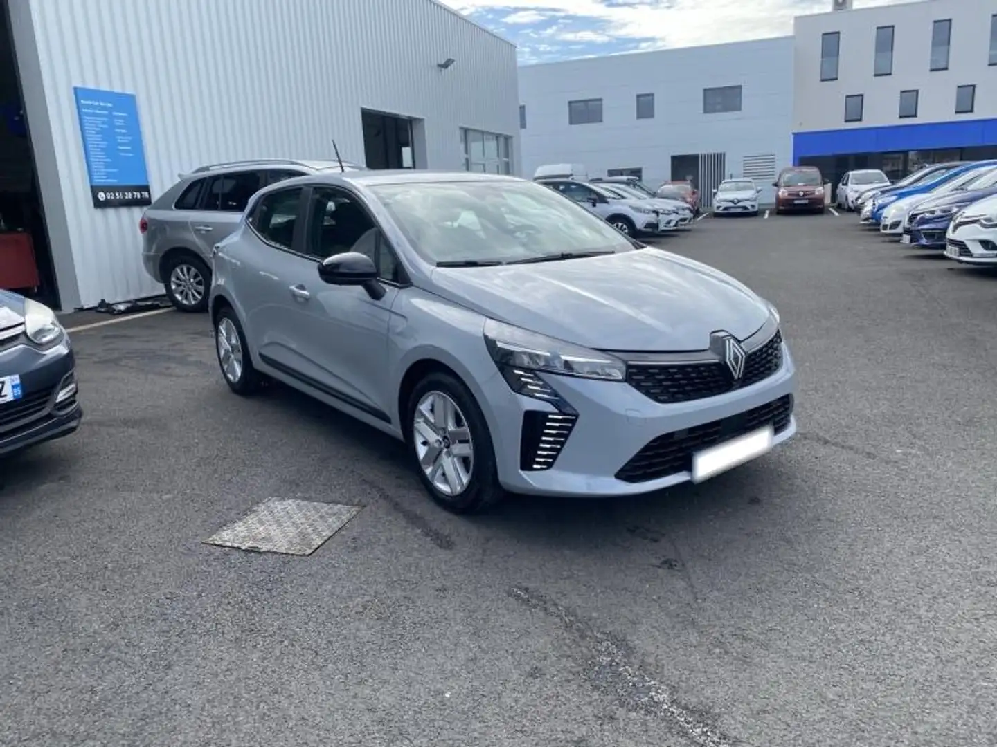 Renault Clio 1.5 Blue dCi 100ch Evolution Grigio - 2