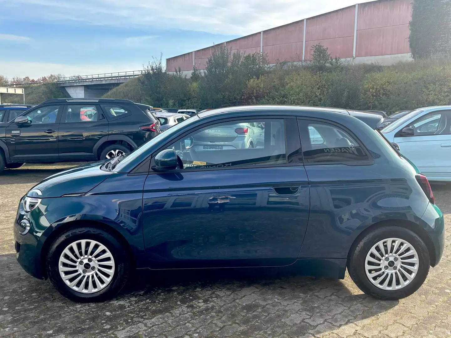 Fiat 500 Limousine 42 kWh Klima/Navi Grün - 2